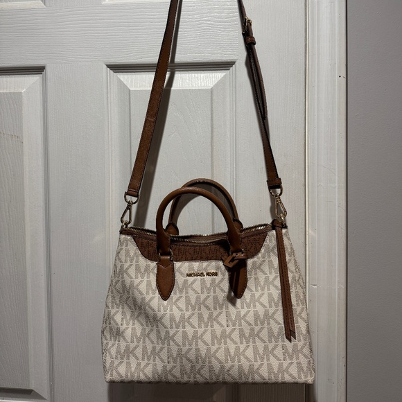Michael Kors Handbag Tan and White - Picture 1 of 1
